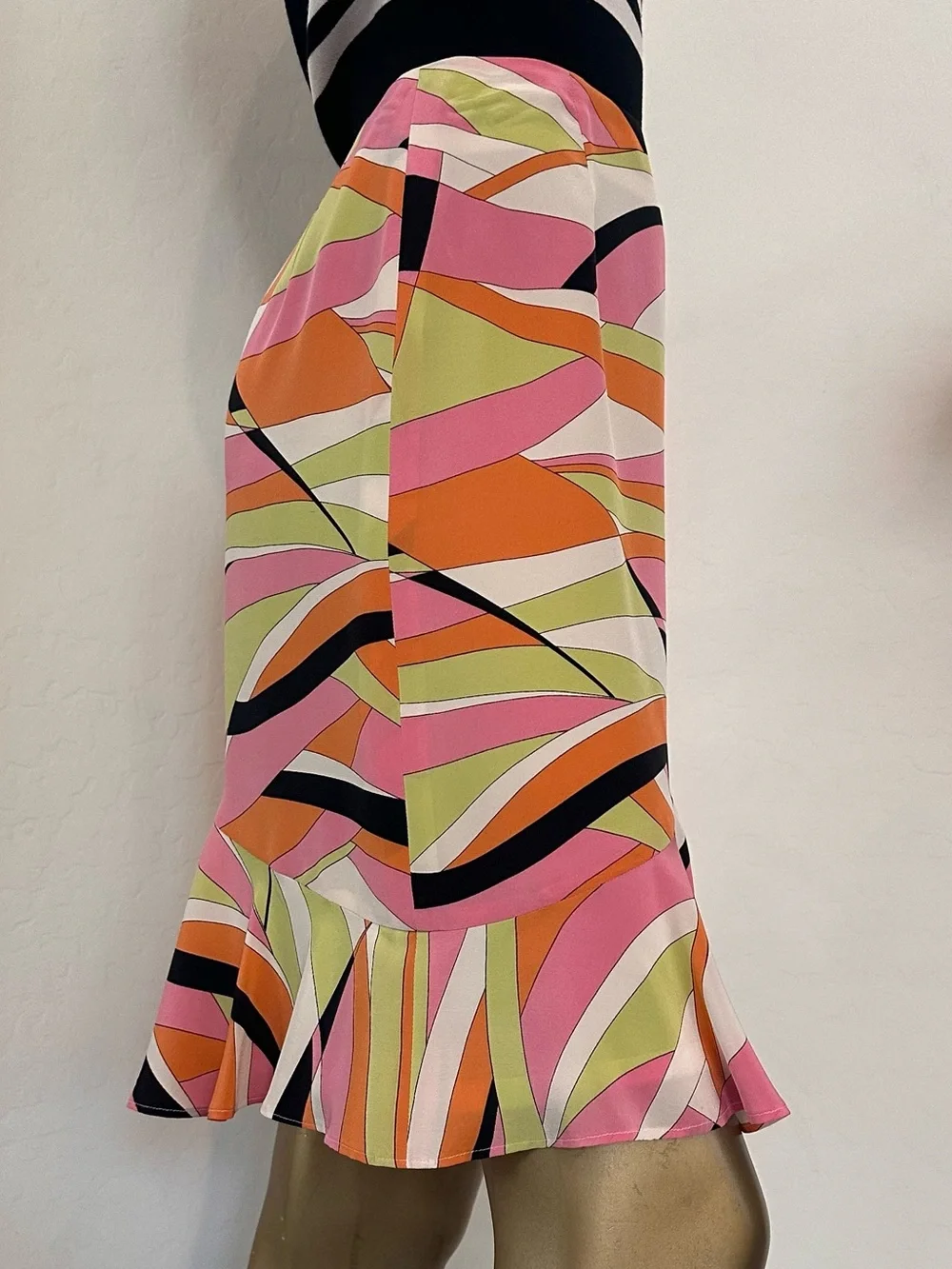 Y2K Talbots pure silk mod swirl psychedelic print flounce hem Petites size 4